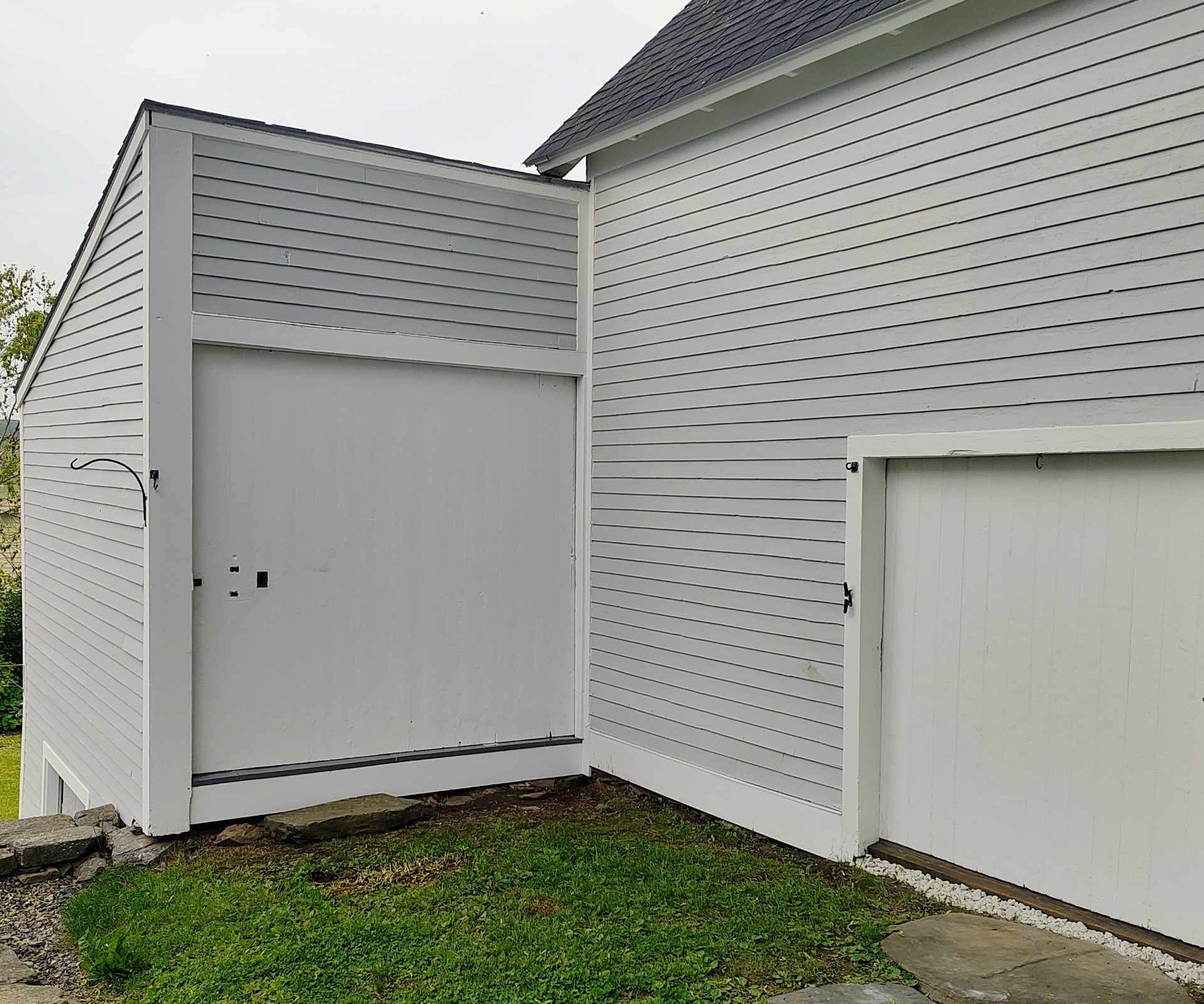 White barn door